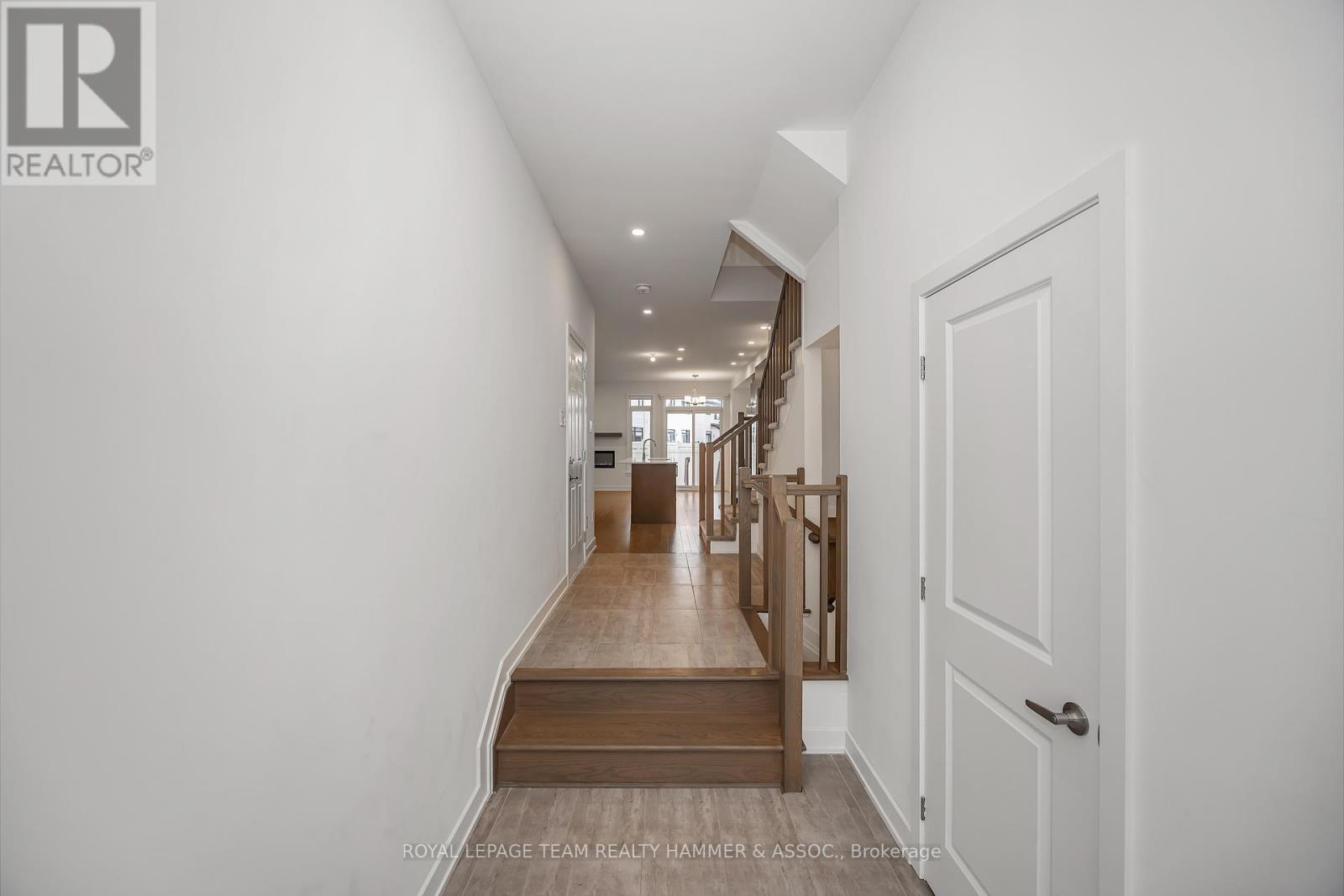 4007 Jockvale Road, Ottawa, Ontario  K2J 6Y8 - Photo 5 - X12552190