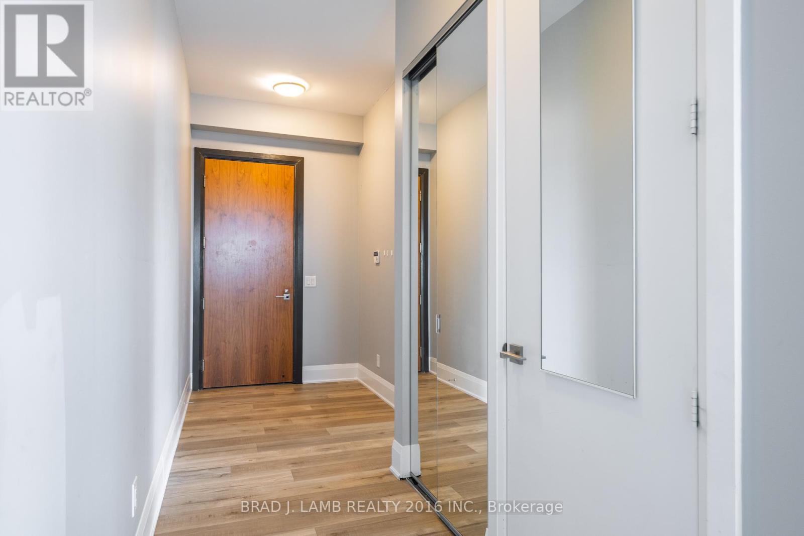 Lph #4303 - 36 Park Lawn Road, Toronto, Ontario  M8V 0E5 - Photo 2 - W12551994