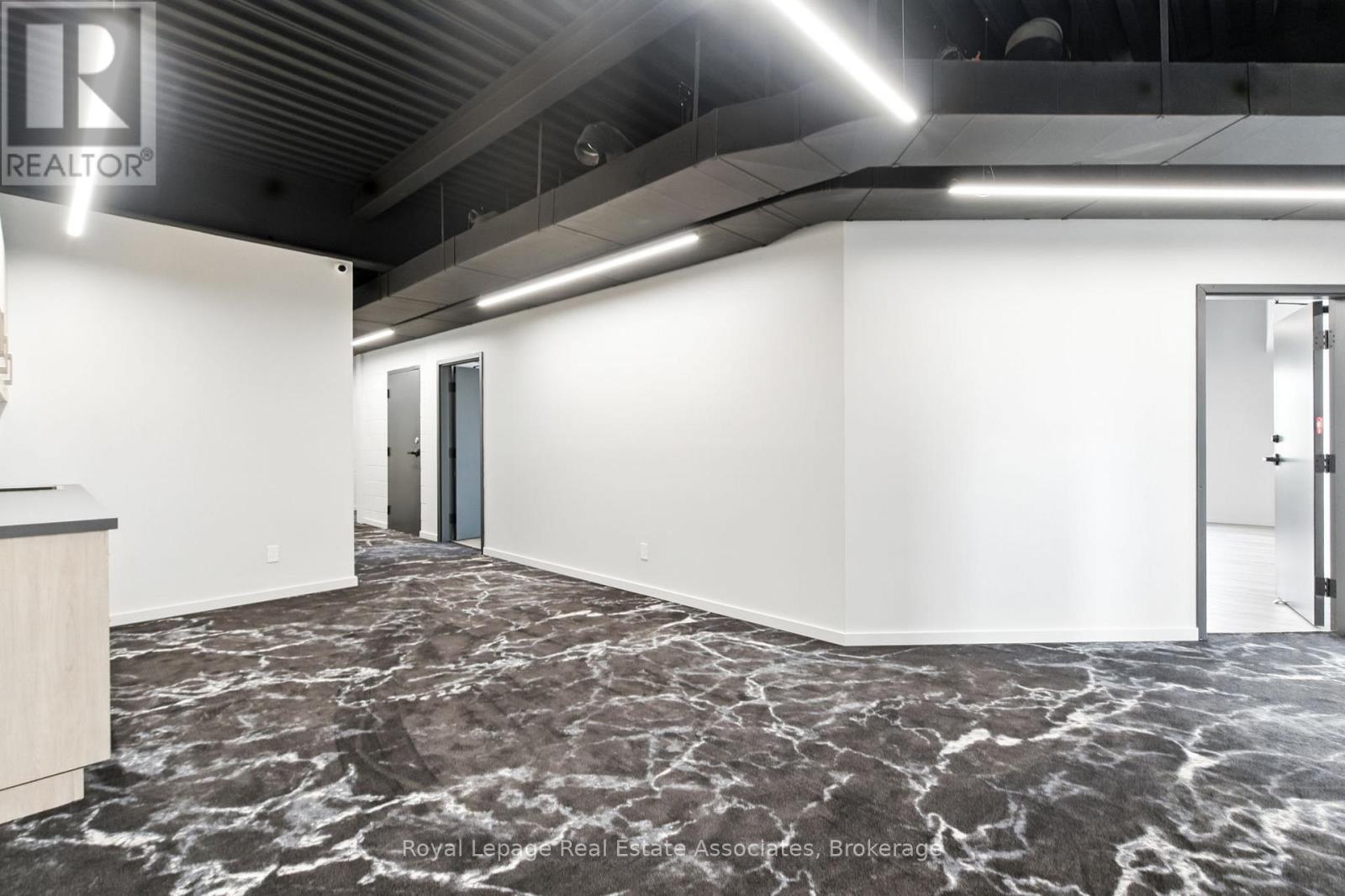 204 - 1232 Northside Road, Burlington, Ontario  L7M 1H6 - Photo 6 - W12552010