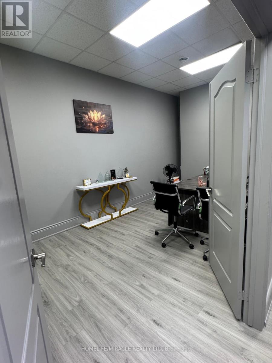 17 - 6985 Davand Drive, Mississauga, Ontario  L5T 1Y7 - Photo 17 - W12552018