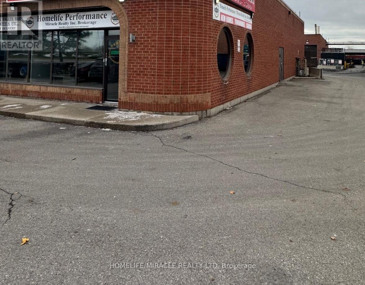 17 - 6985 Davand Drive, Mississauga, Ontario  L5T 1Y7 - Photo 2 - W12552018