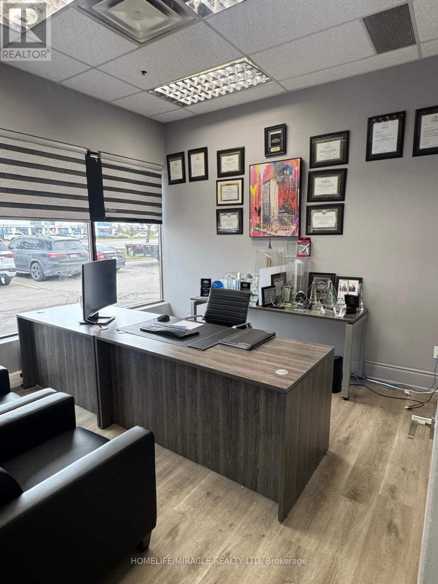 17 - 6985 Davand Drive, Mississauga, Ontario  L5T 1Y7 - Photo 5 - W12552018