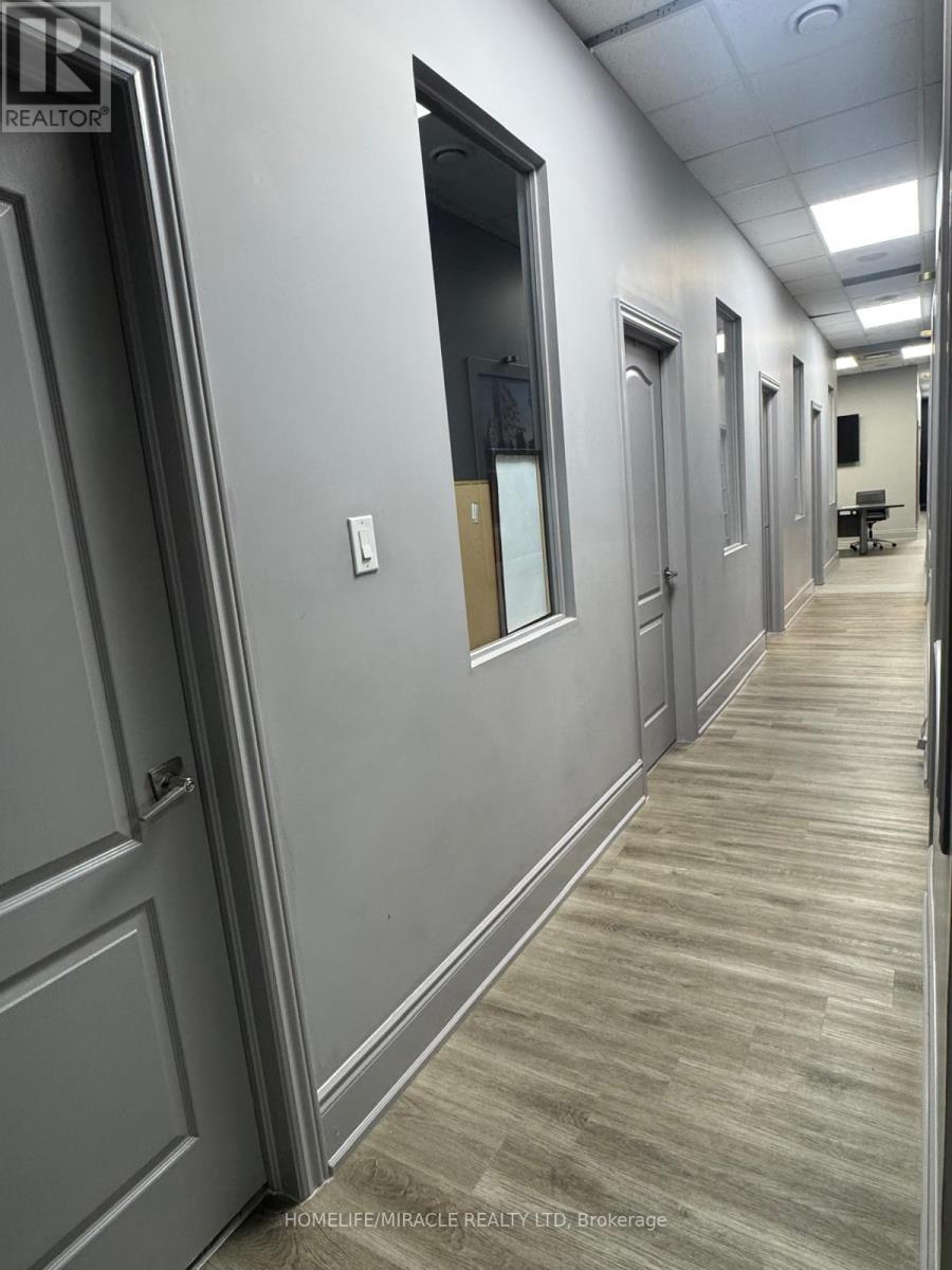 17 - 6985 Davand Drive, Mississauga, Ontario  L5T 1Y7 - Photo 6 - W12552018