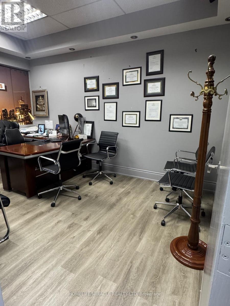 17 - 6985 Davand Drive, Mississauga, Ontario  L5T 1Y7 - Photo 7 - W12552018