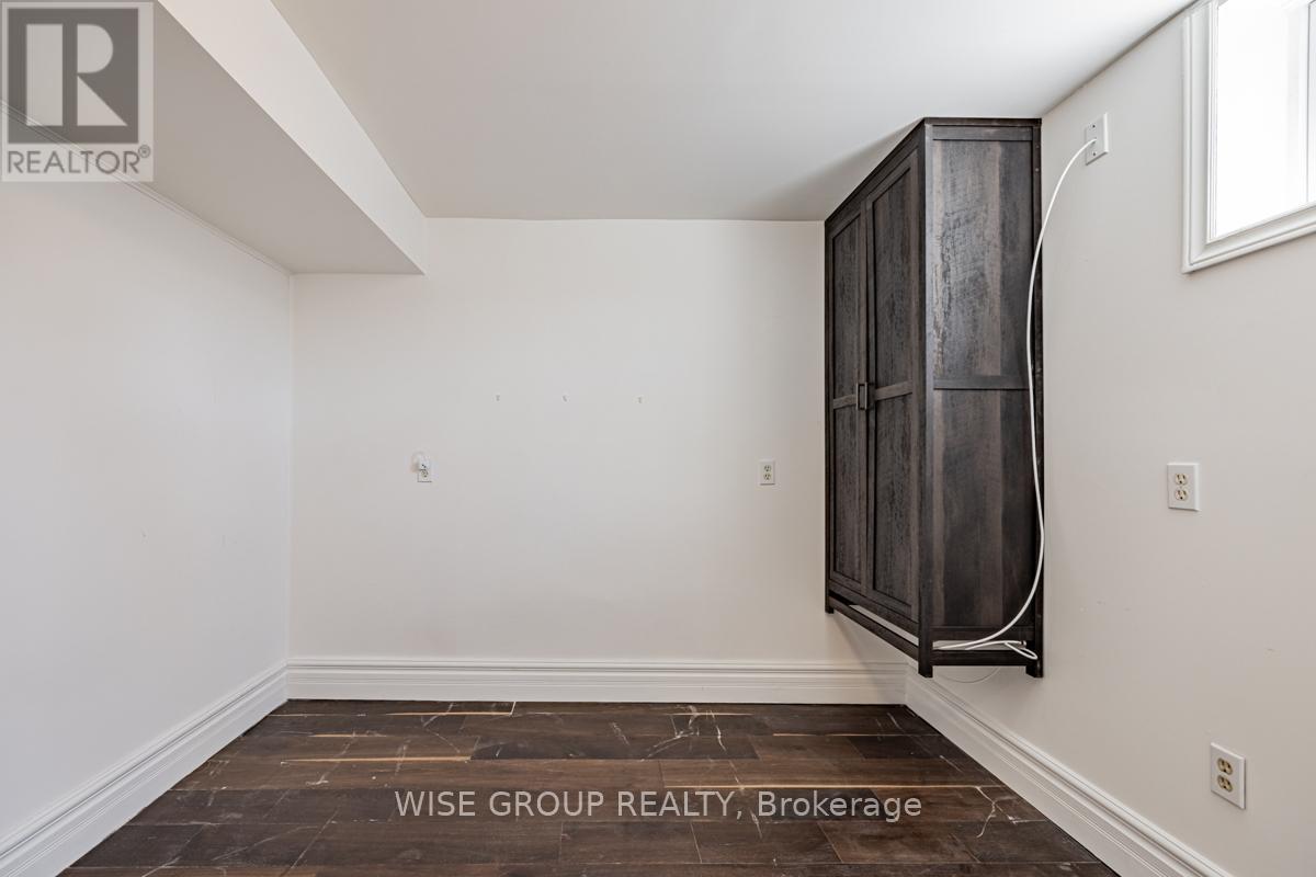 Bsmt - 146 Consulate Road, Mississauga, Ontario  L5B 3E3 - Photo 4 - W12552056