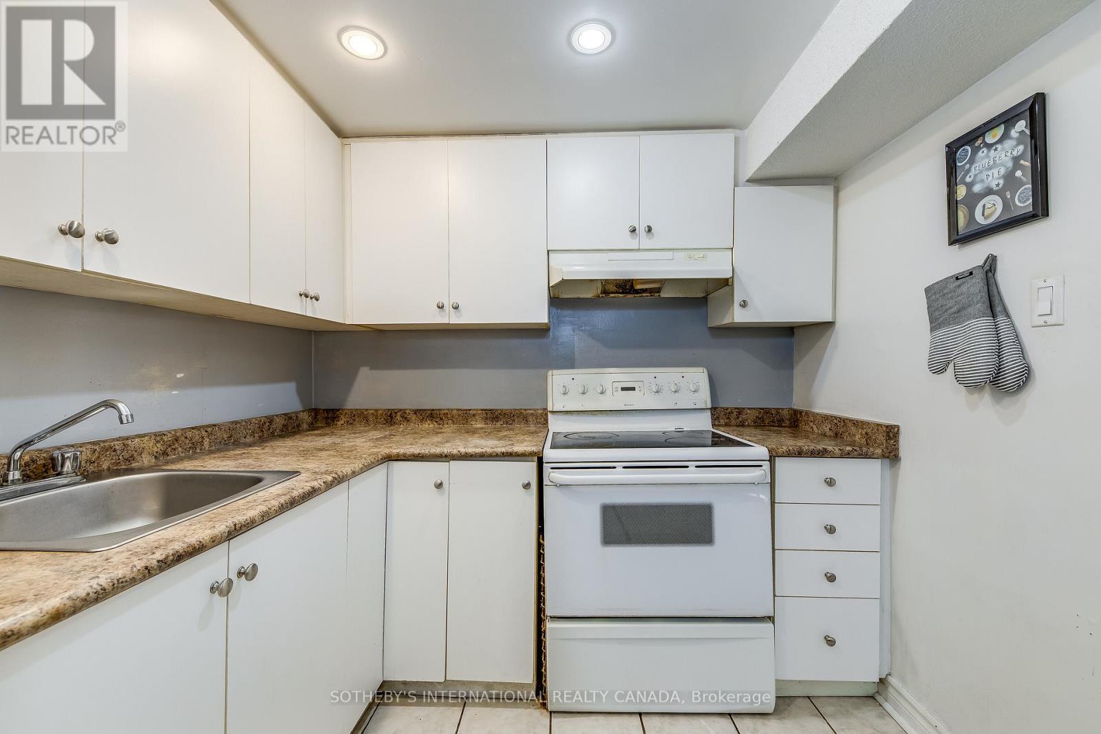 88 Harridine Road, Brampton, Ontario  L6X 2X2 - Photo 24 - W12552082