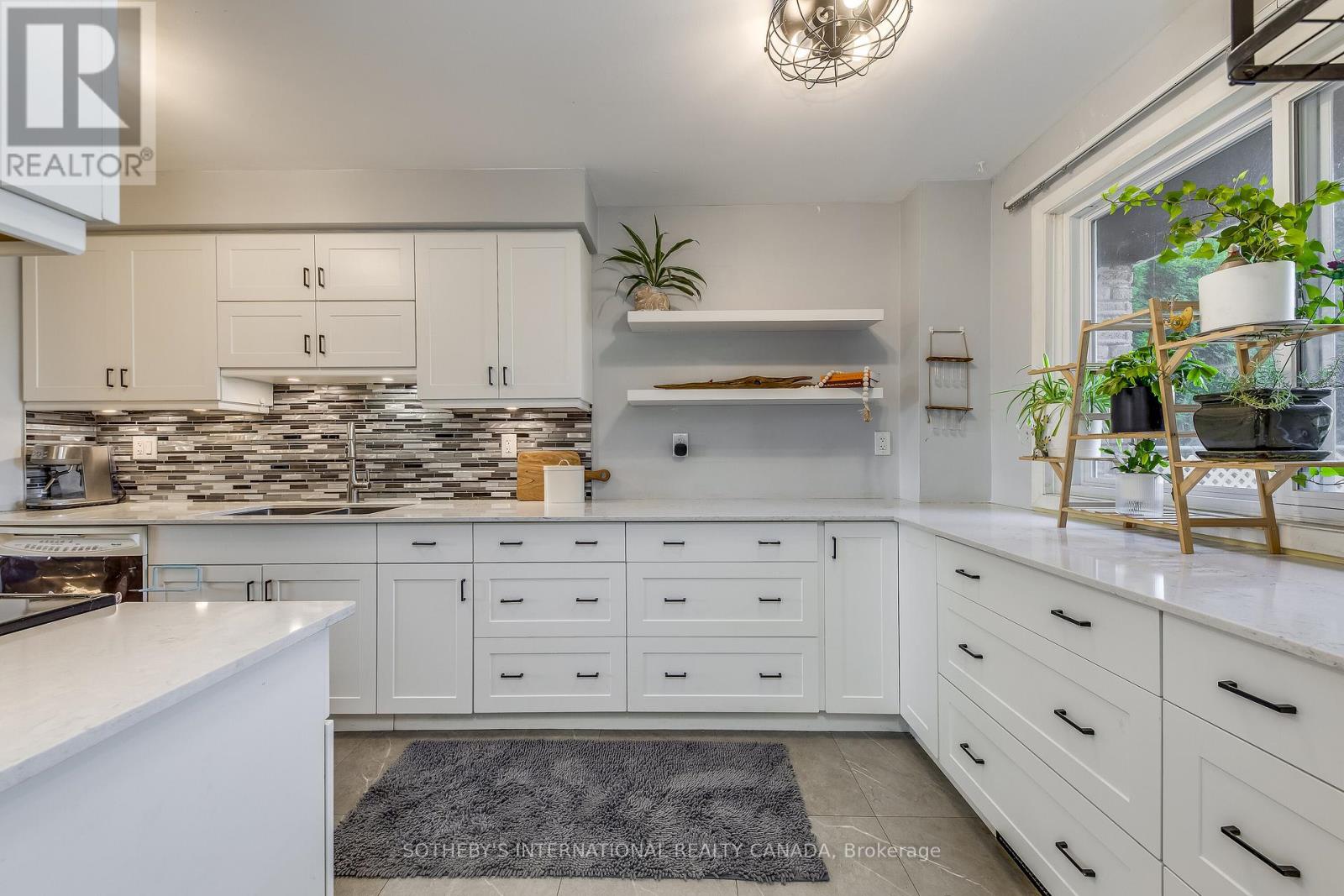 88 Harridine Road, Brampton, Ontario  L6X 2X2 - Photo 6 - W12552082