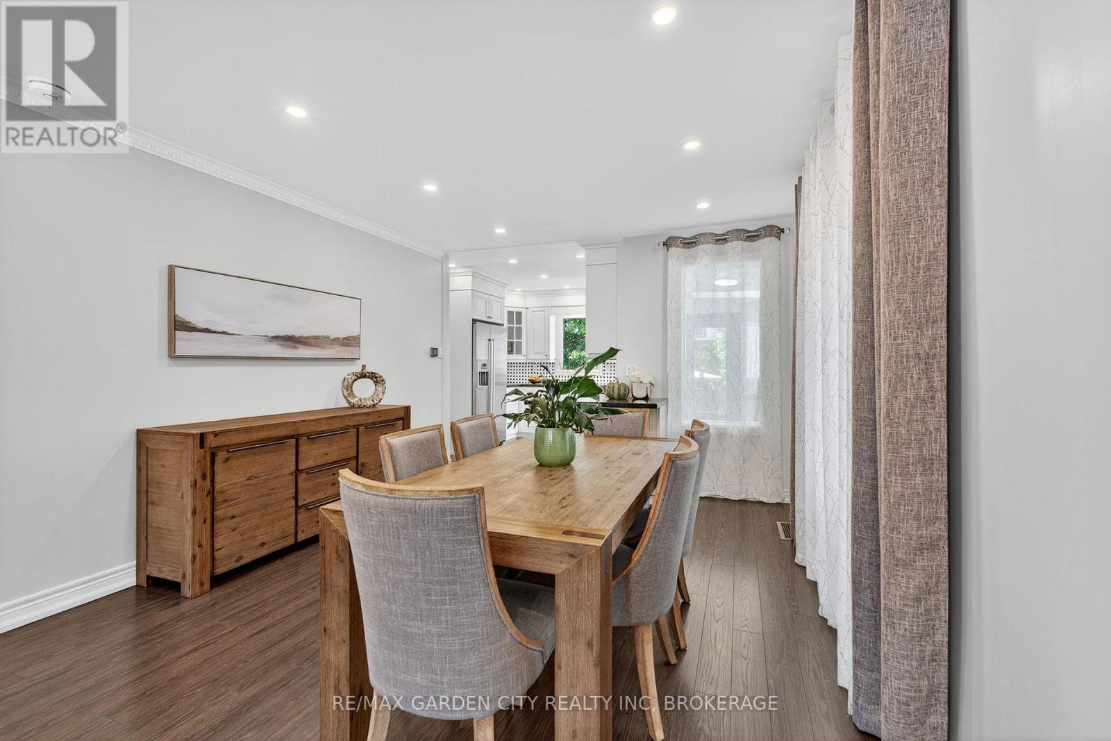 133 CONNAUGHT AVENUE N, Hamilton, Ontario