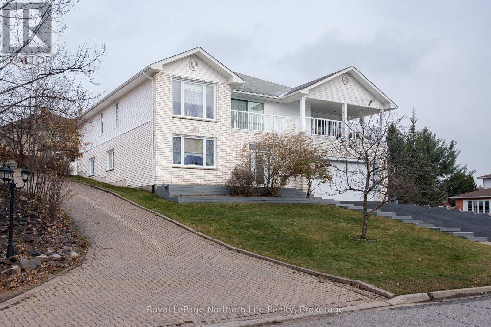 18 Killare Street, North Bay, Ontario P1A 4J2 - Photo 3 - X12552188