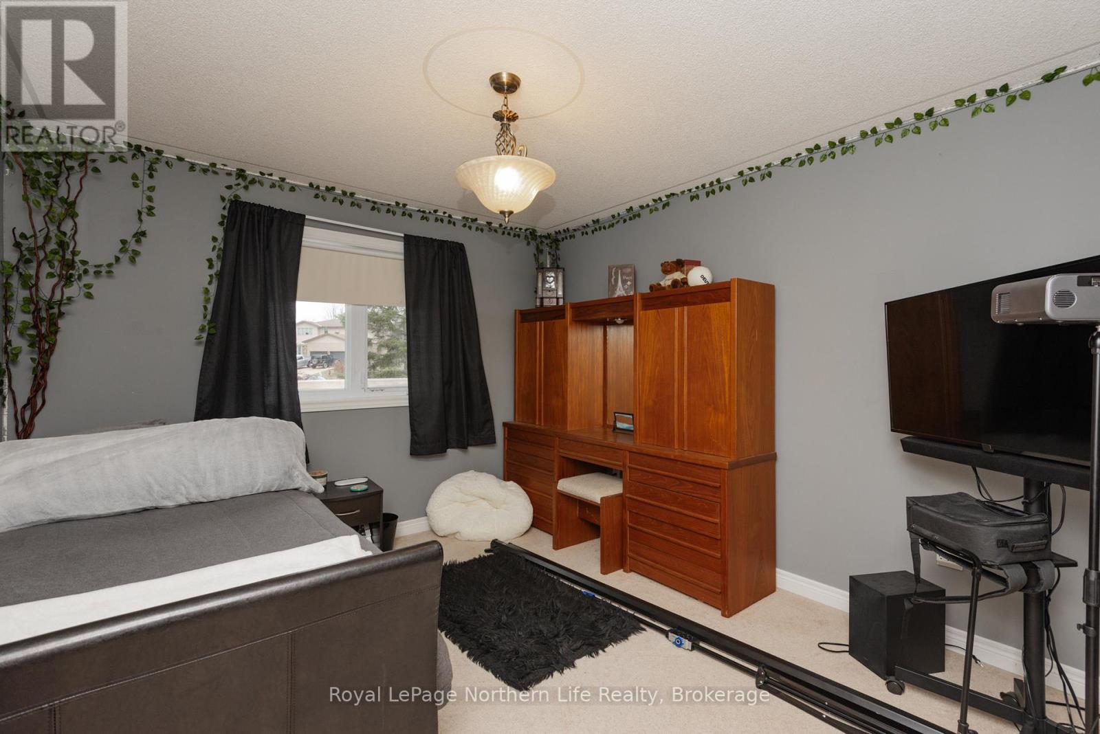 18 Killare Street, North Bay, Ontario P1A 4J2 - Photo 33 - X12552188