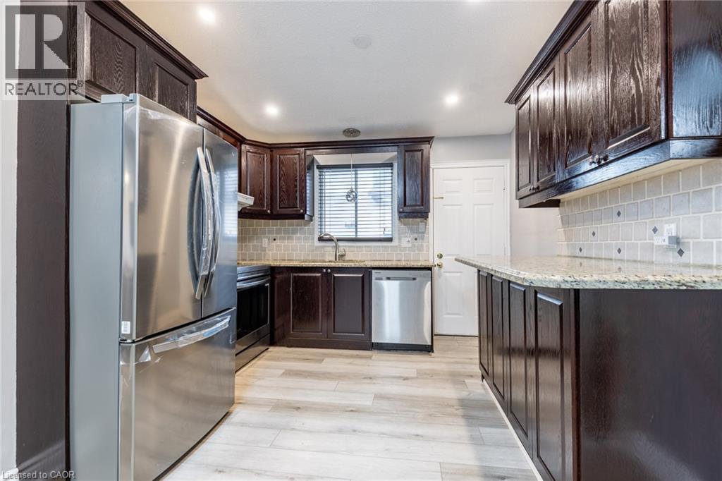 5 Twinoaks Crescent, Stoney Creek, Ontario L8J 2E6 - Photo 13 - 40788829