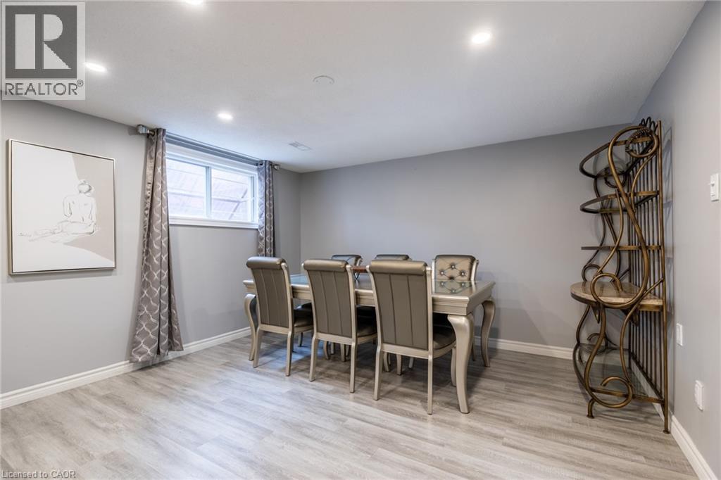 5 Twinoaks Crescent, Stoney Creek, Ontario L8J 2E6 - Photo 25 - 40788829