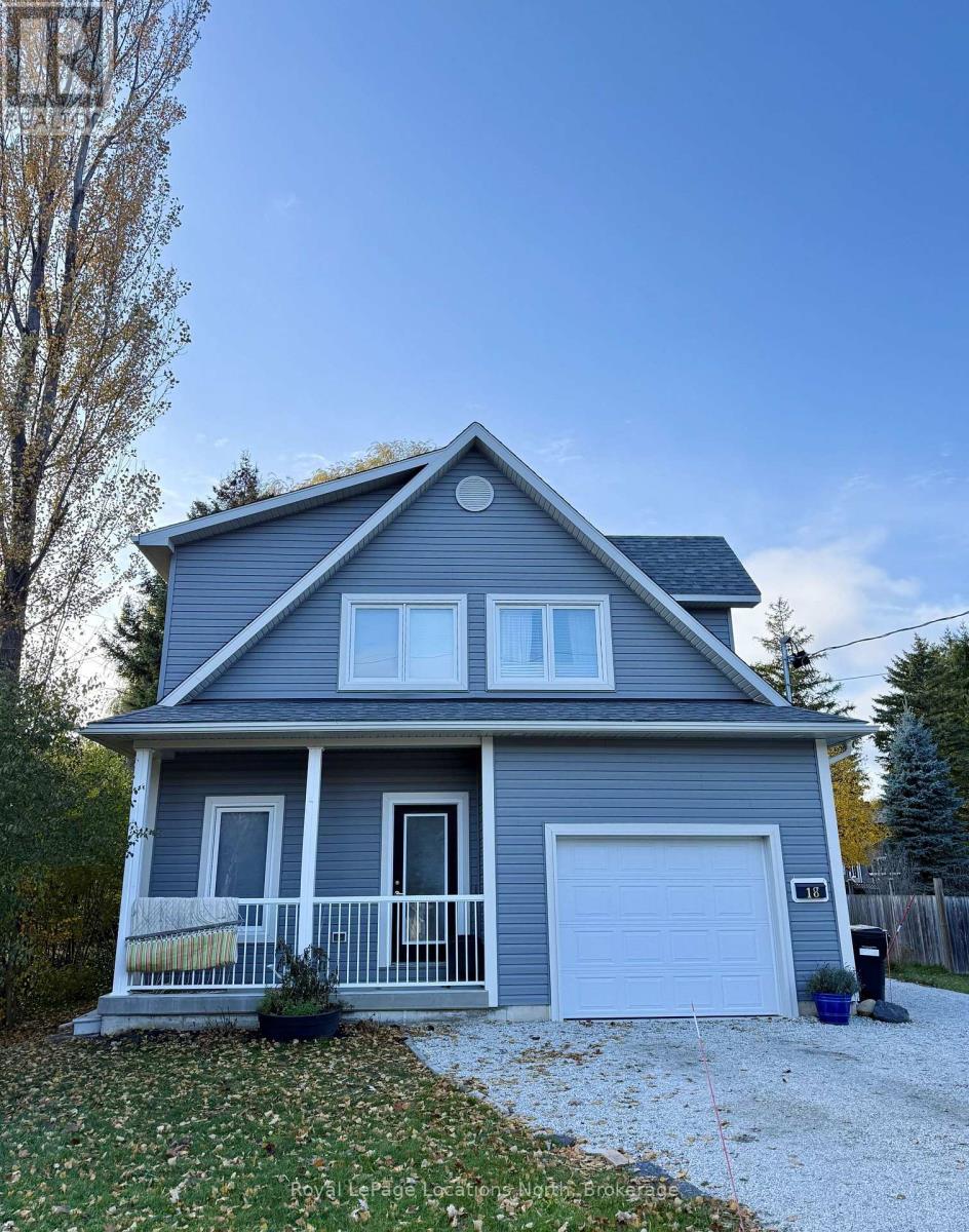 18 Hickory Street, Collingwood, Ontario L9Y 3E4 - Photo 1 - S12552092