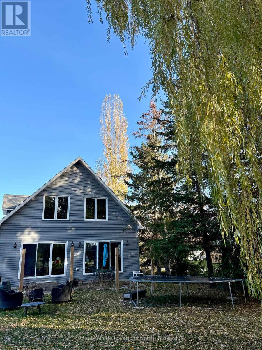 18 Hickory Street, Collingwood, Ontario  L9Y 3E4 - Photo 3 - S12552092