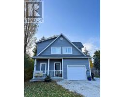 18 HICKORY STREET, Collingwood, Ontario