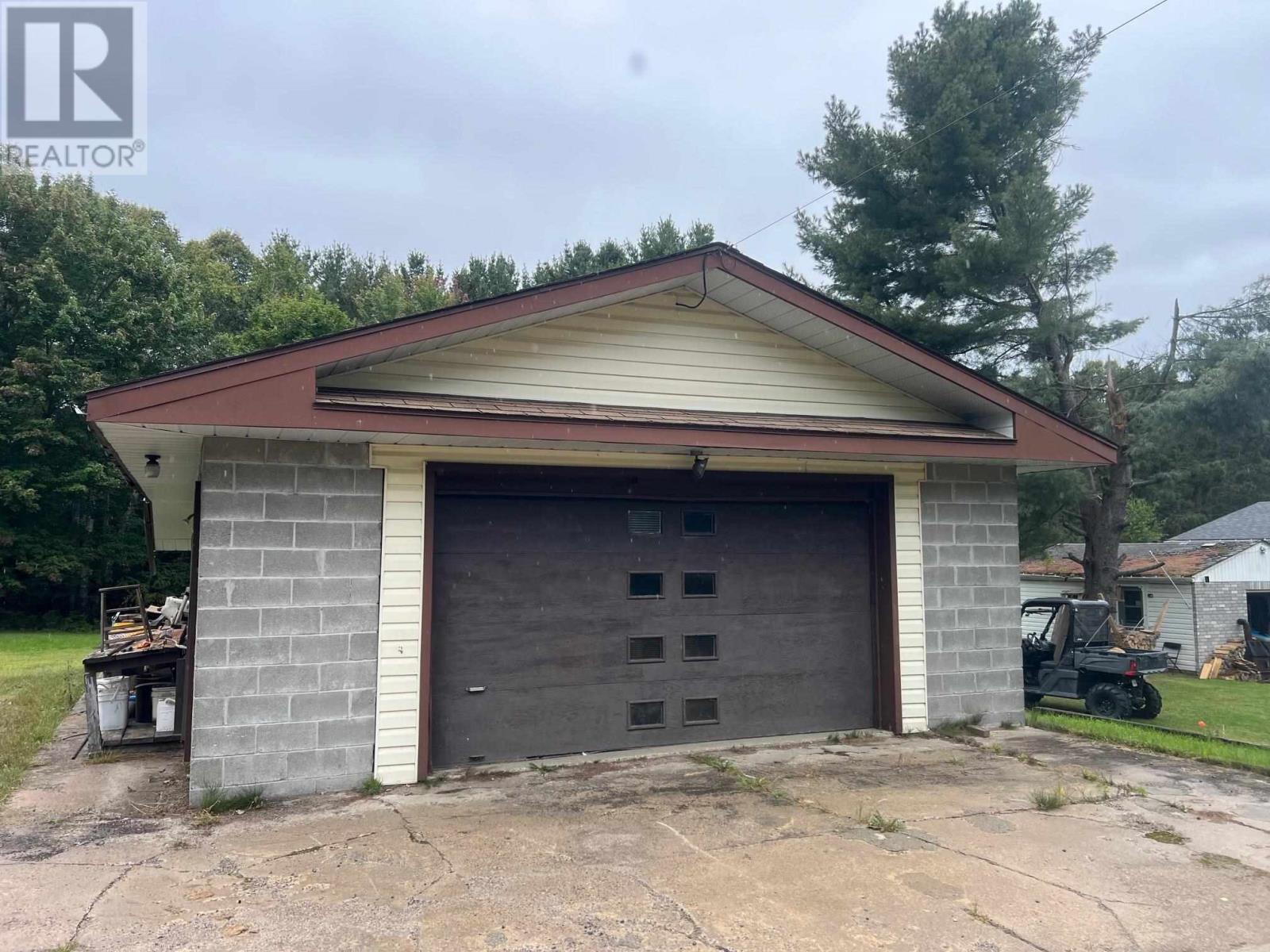 391 Granary Lake Rd, Blind River, Ontario P0R 1B0 - Photo 3 - SM252563