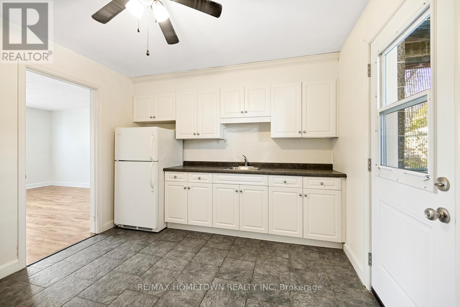 134 Pine Street, Brockville, Ontario  K6V 1H3 - Photo 27 - X12552130