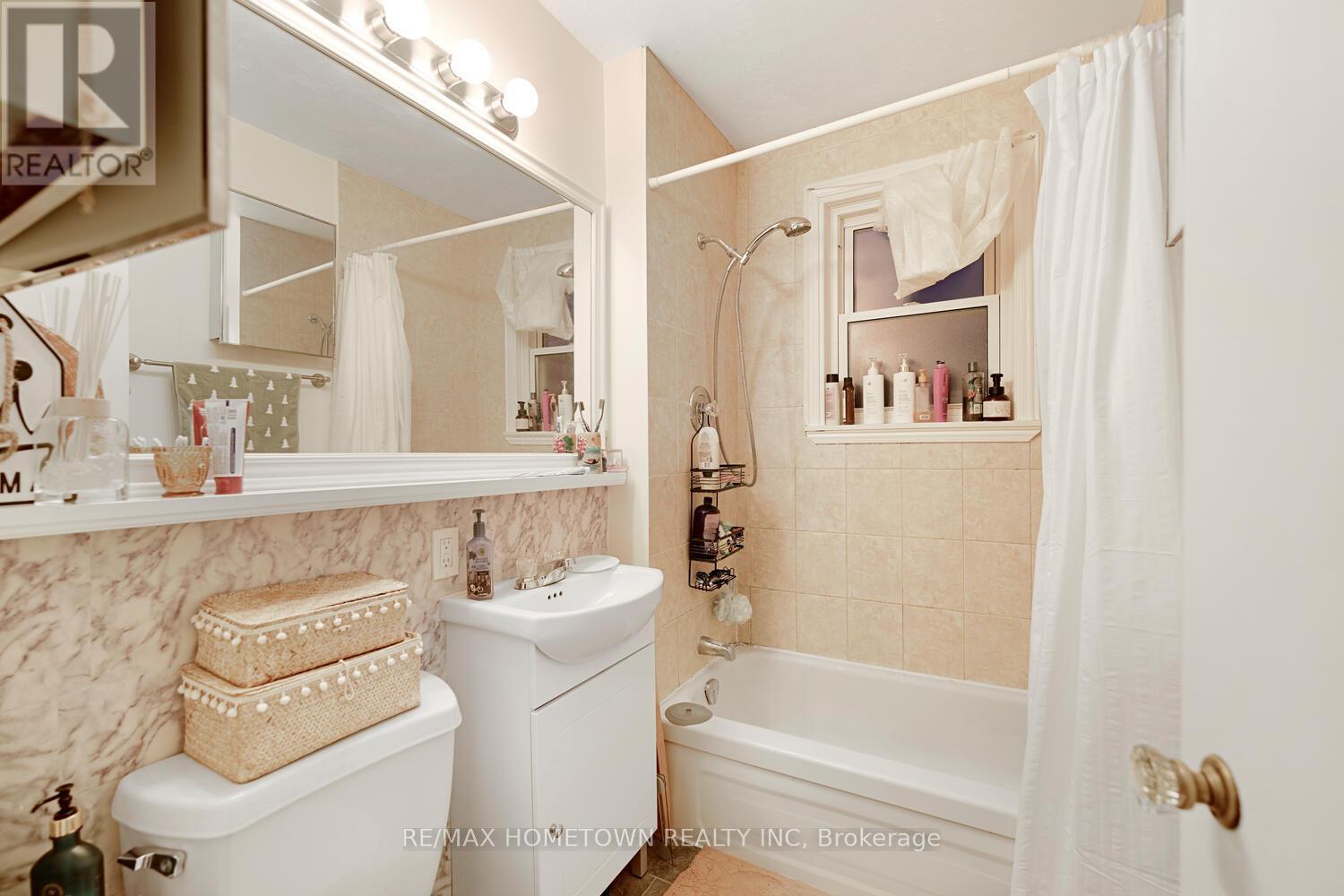 134 Pine Street, Brockville, Ontario  K6V 1H3 - Photo 47 - X12552130