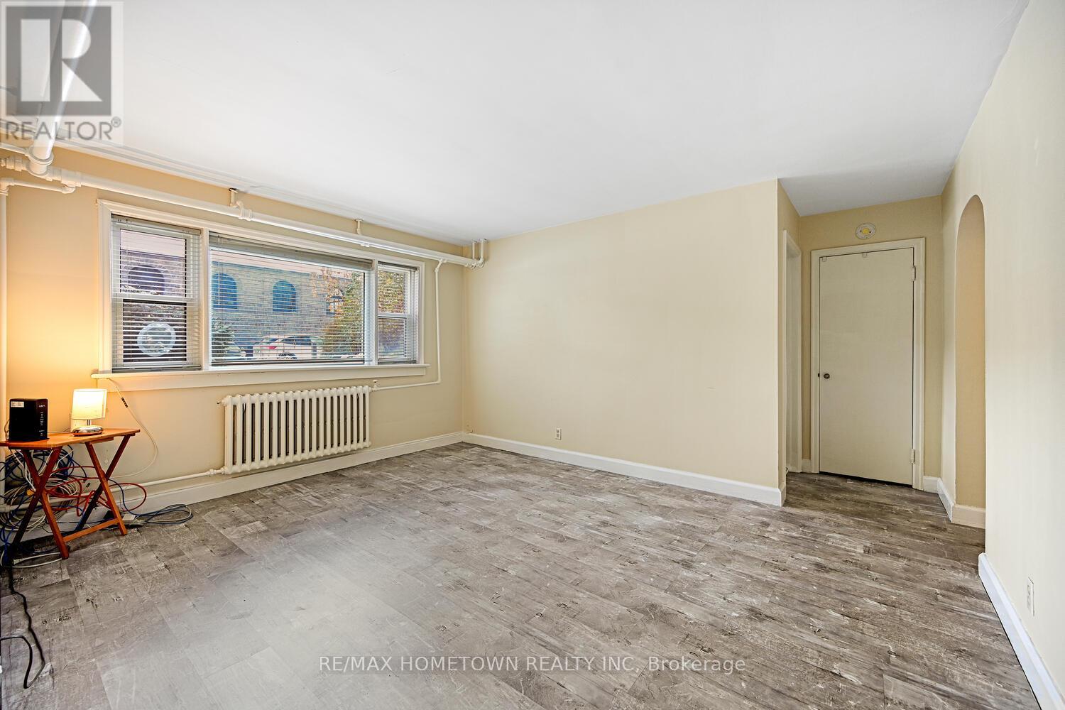 134 Pine Street, Brockville, Ontario  K6V 1H3 - Photo 7 - X12552130