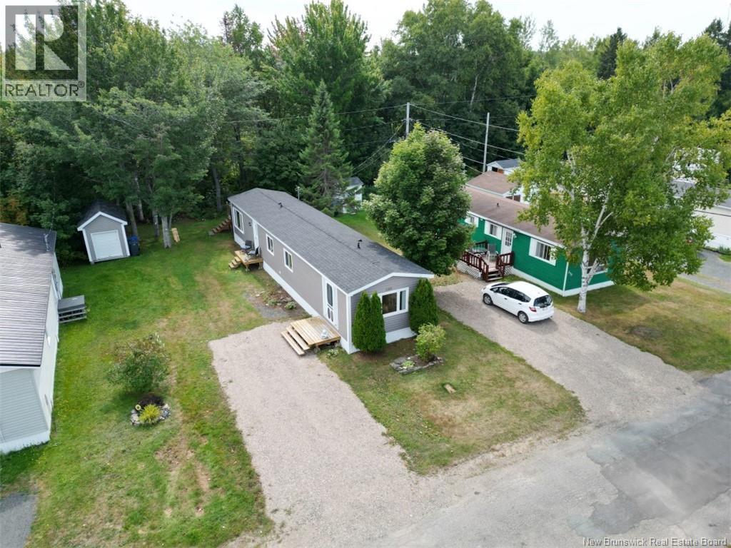 235 Poplar, Beresford, New Brunswick  E8K 1E5 - Photo 3 - NB130256