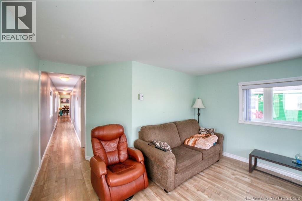 235 Poplar, Beresford, New Brunswick  E8K 1E5 - Photo 9 - NB130256