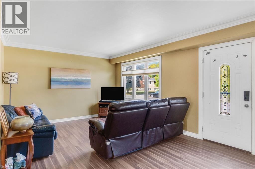 6440 Crawford Street, Niagara Falls, Ontario  L2E 5Z2 - Photo 4 - 40771463