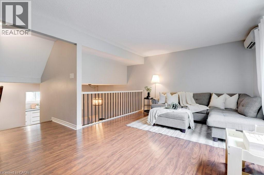 4 Trudy Court, Hamilton, Ontario  L9H 5P7 - Photo 12 - 40781655