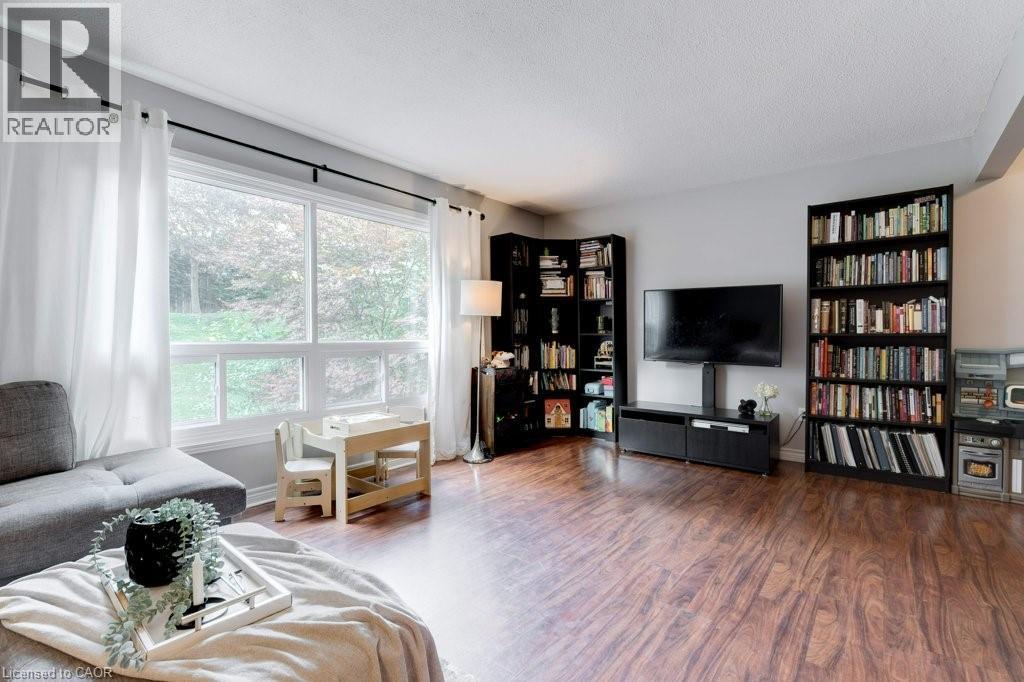 4 Trudy Court, Hamilton, Ontario  L9H 5P7 - Photo 13 - 40781655