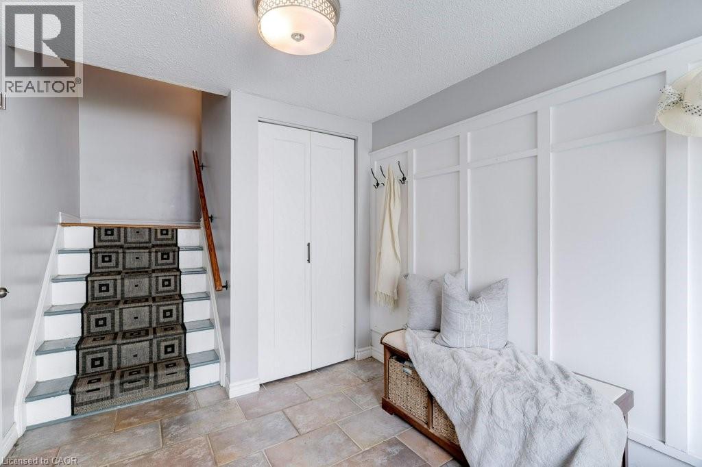 4 Trudy Court, Hamilton, Ontario  L9H 5P7 - Photo 6 - 40781655