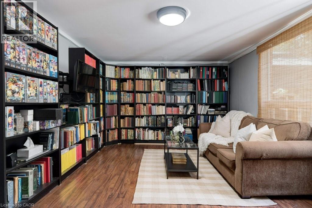 4 Trudy Court, Hamilton, Ontario  L9H 5P7 - Photo 8 - 40781655