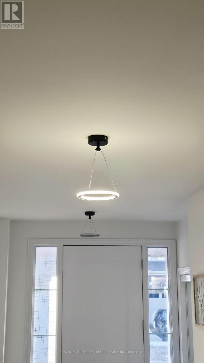 107 Molozzi Street, Erin, Ontario  N0B 1T0 - Photo 2 - X12551996