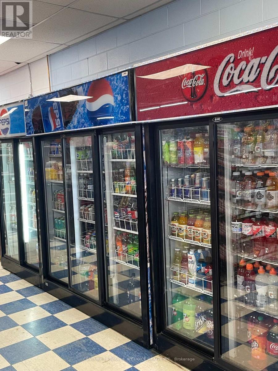 Bigbee Convenience - 4497 Drummond Road, Niagara Falls, Ontario  L2E 6C5 - Photo 4 - X12552028