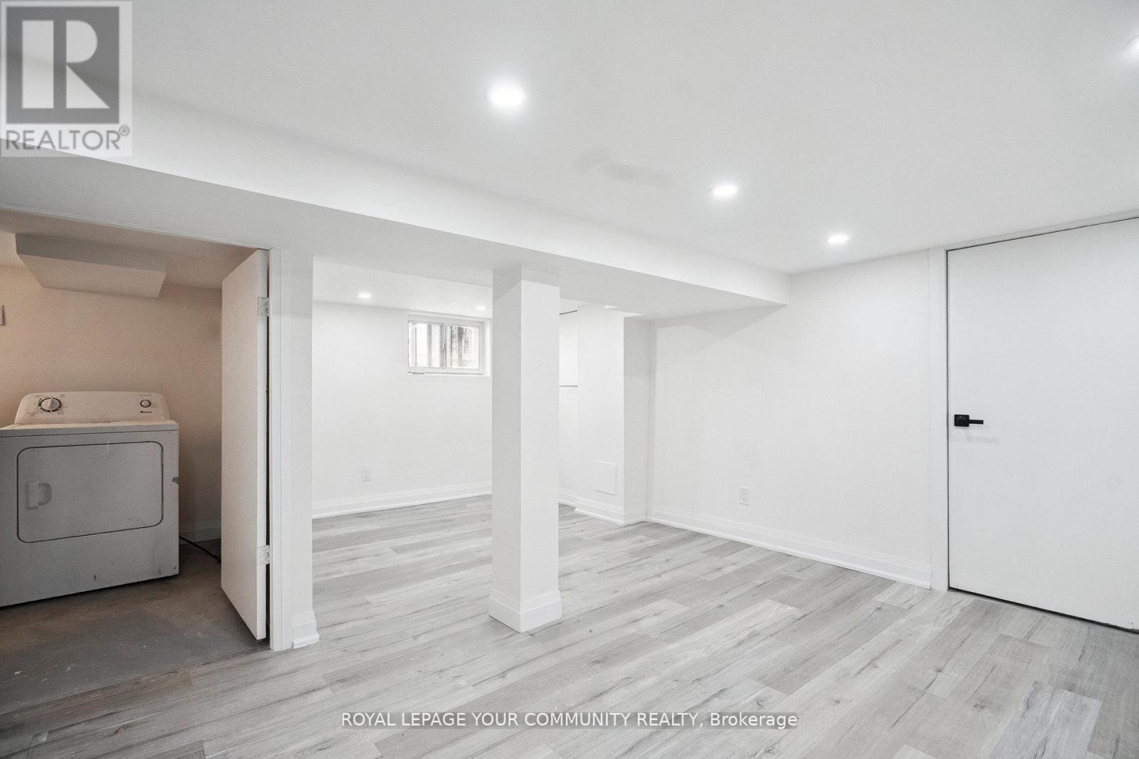 8 Merchison Avenue, Hamilton, Ontario  L8H 3C9 - Photo 23 - X12552030