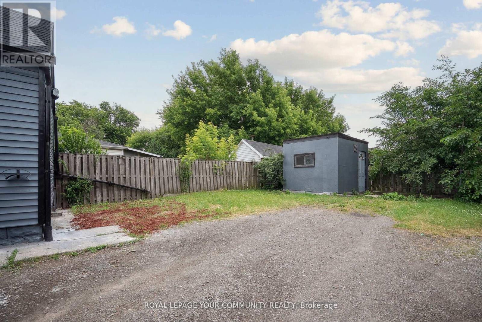 8 Merchison Avenue, Hamilton, Ontario  L8H 3C9 - Photo 29 - X12552030