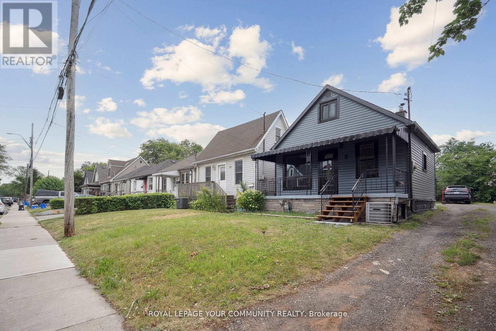 8 Merchison Avenue, Hamilton, Ontario  L8H 3C9 - Photo 3 - X12552030