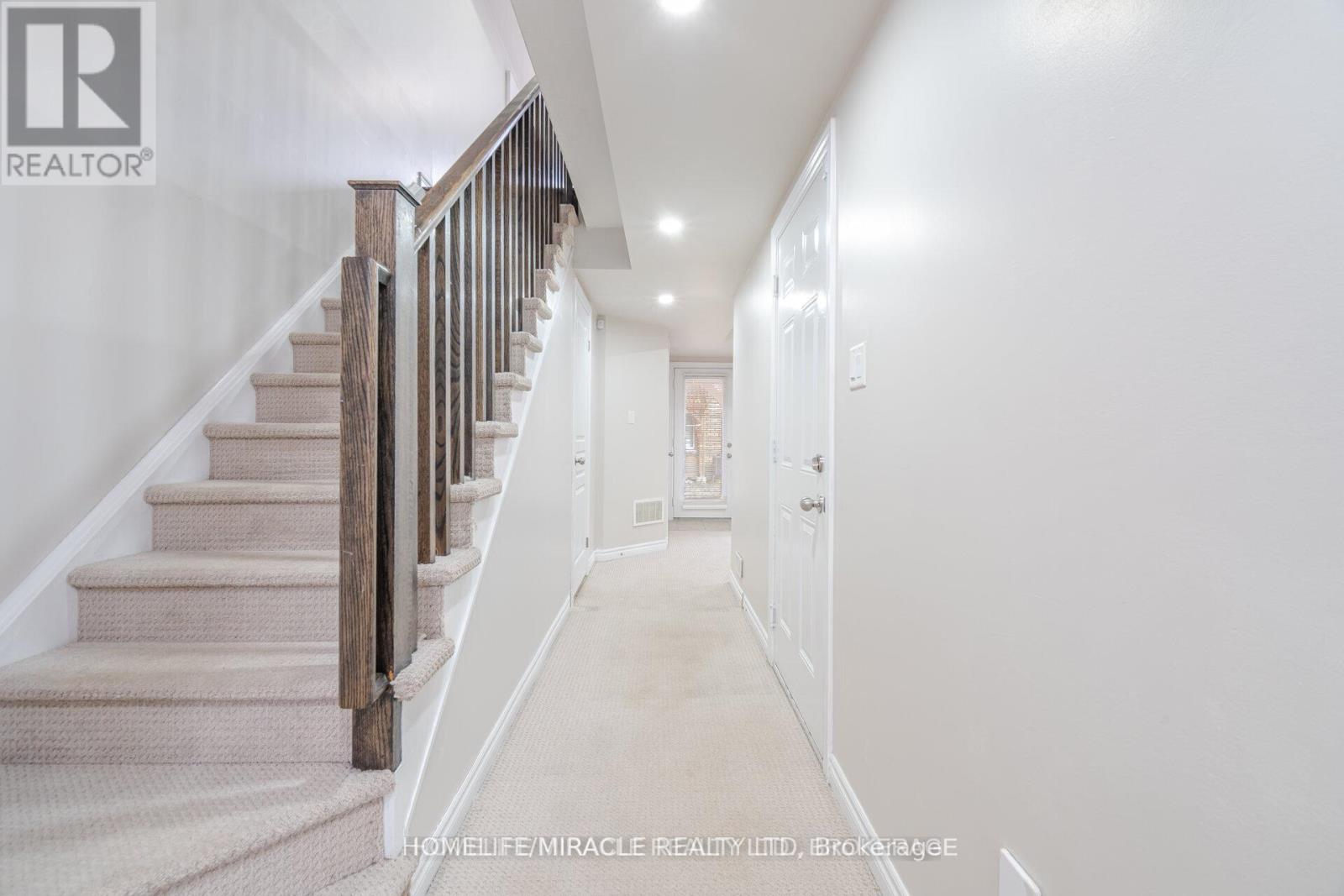 18 Kenridge Terrace, Hamilton, Ontario  L8J 0G4 - Photo 29 - X12552044