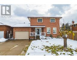 19 HADELAND AVENUE, Hamilton, Ontario