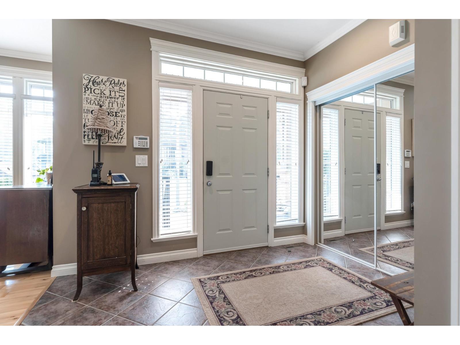 17 33925 Araki Court, Mission, British Columbia  V2V 7R4 - Photo 5 - R3043749