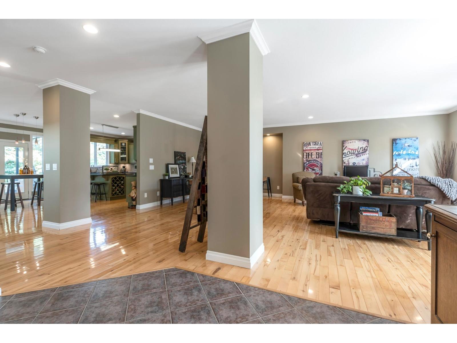 17 33925 Araki Court, Mission, British Columbia  V2V 7R4 - Photo 6 - R3043749