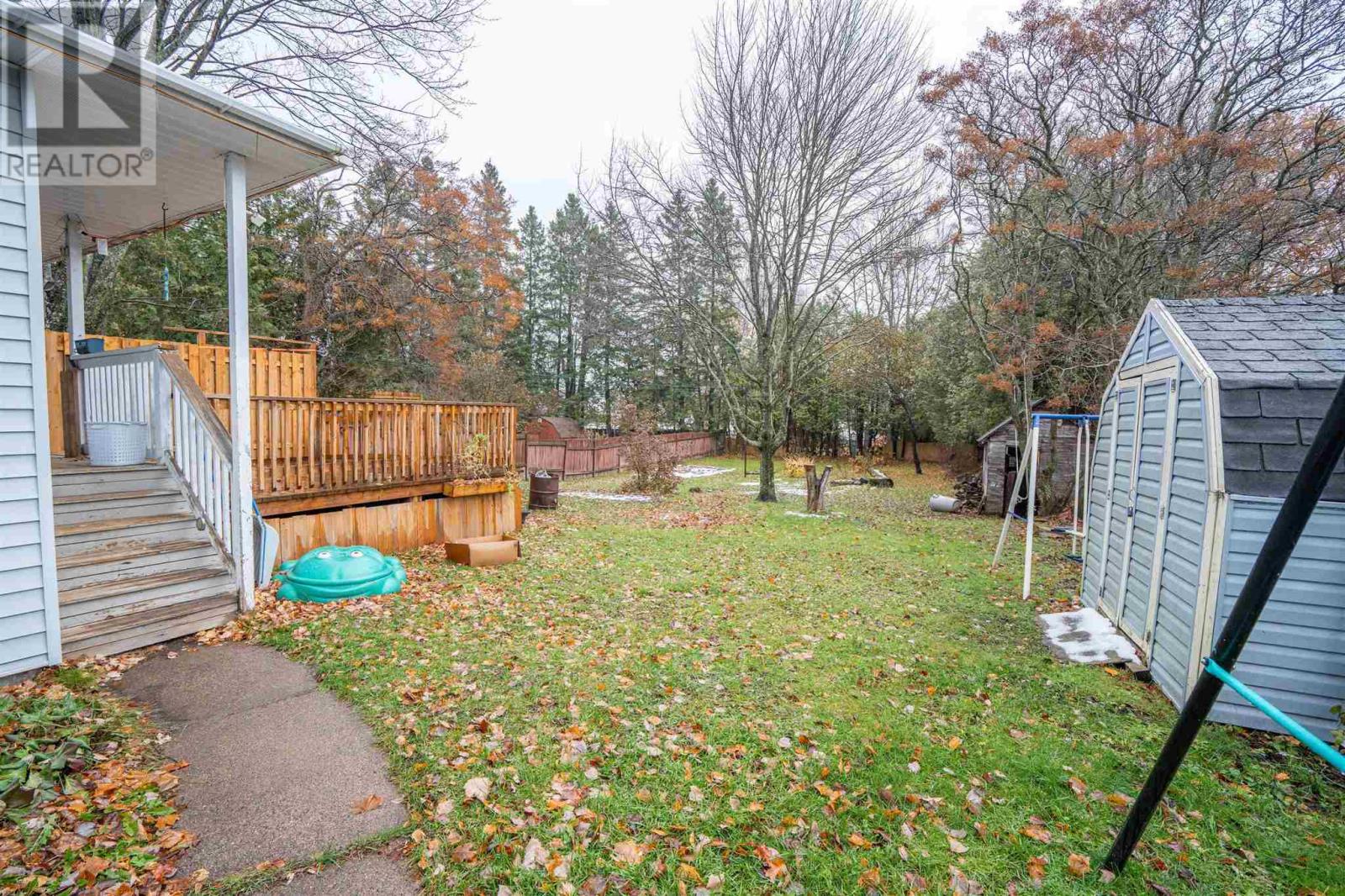 9 Market St, Sault Ste. Marie, Ontario  P6A 4S9 - Photo 3 - SM253281