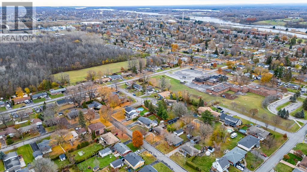 1402 Boyd Street, Cornwall, Ontario  K6J 1X1 - Photo 28 - X12552132