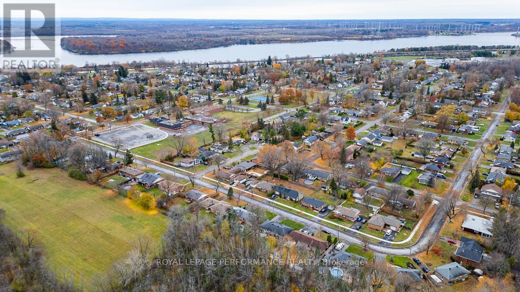 1402 Boyd Street, Cornwall, Ontario  K6J 1X1 - Photo 29 - X12552132