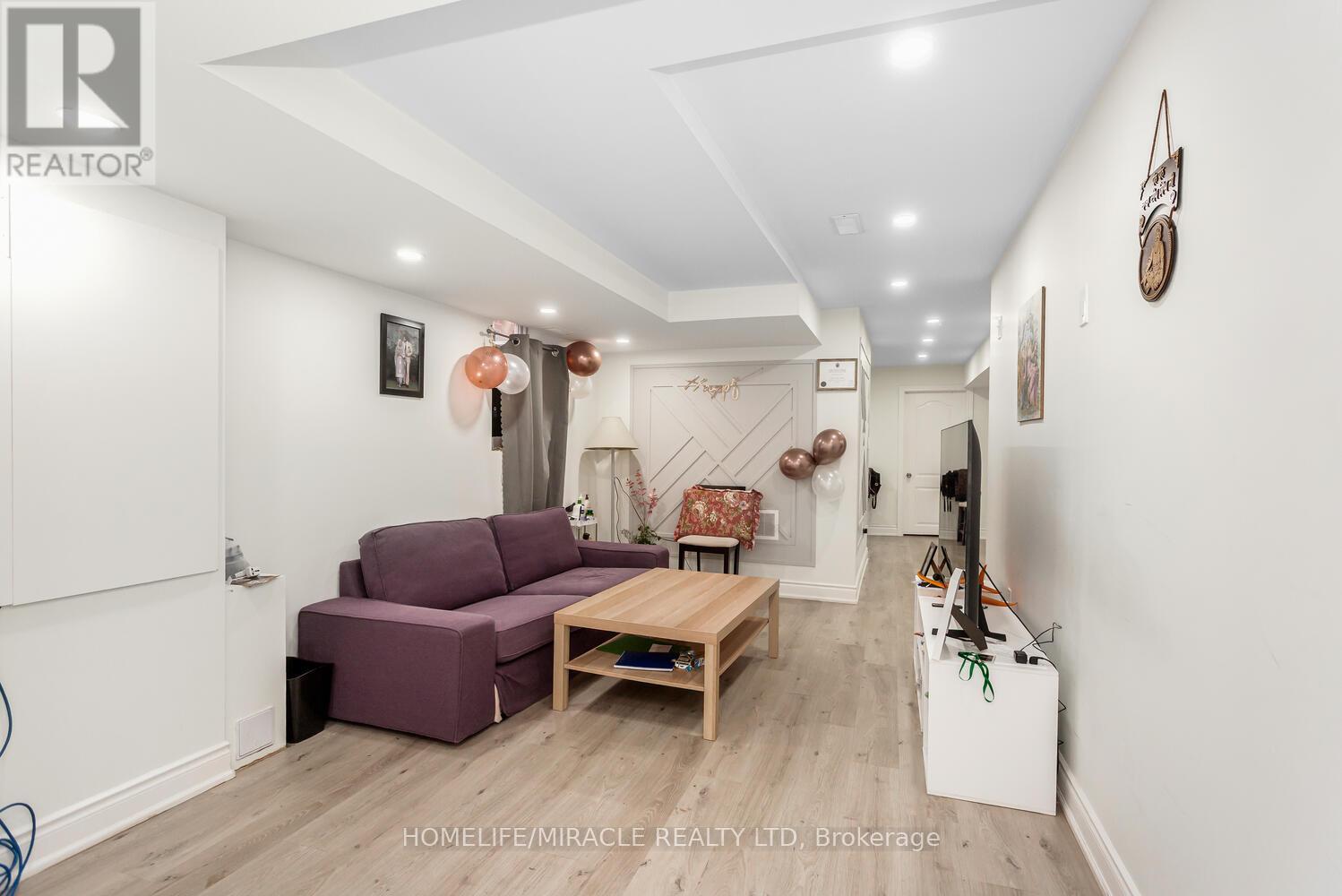 3 Farringdon Crescent, Brampton, Ontario  L7A 4Z5 - Photo 33 - W12519424