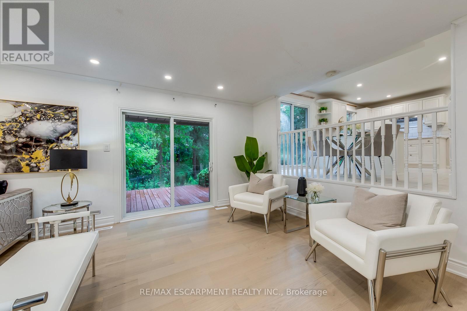 170 Cavendish Court, Oakville, Ontario  L6J 5S2 - Photo 17 - W12535390