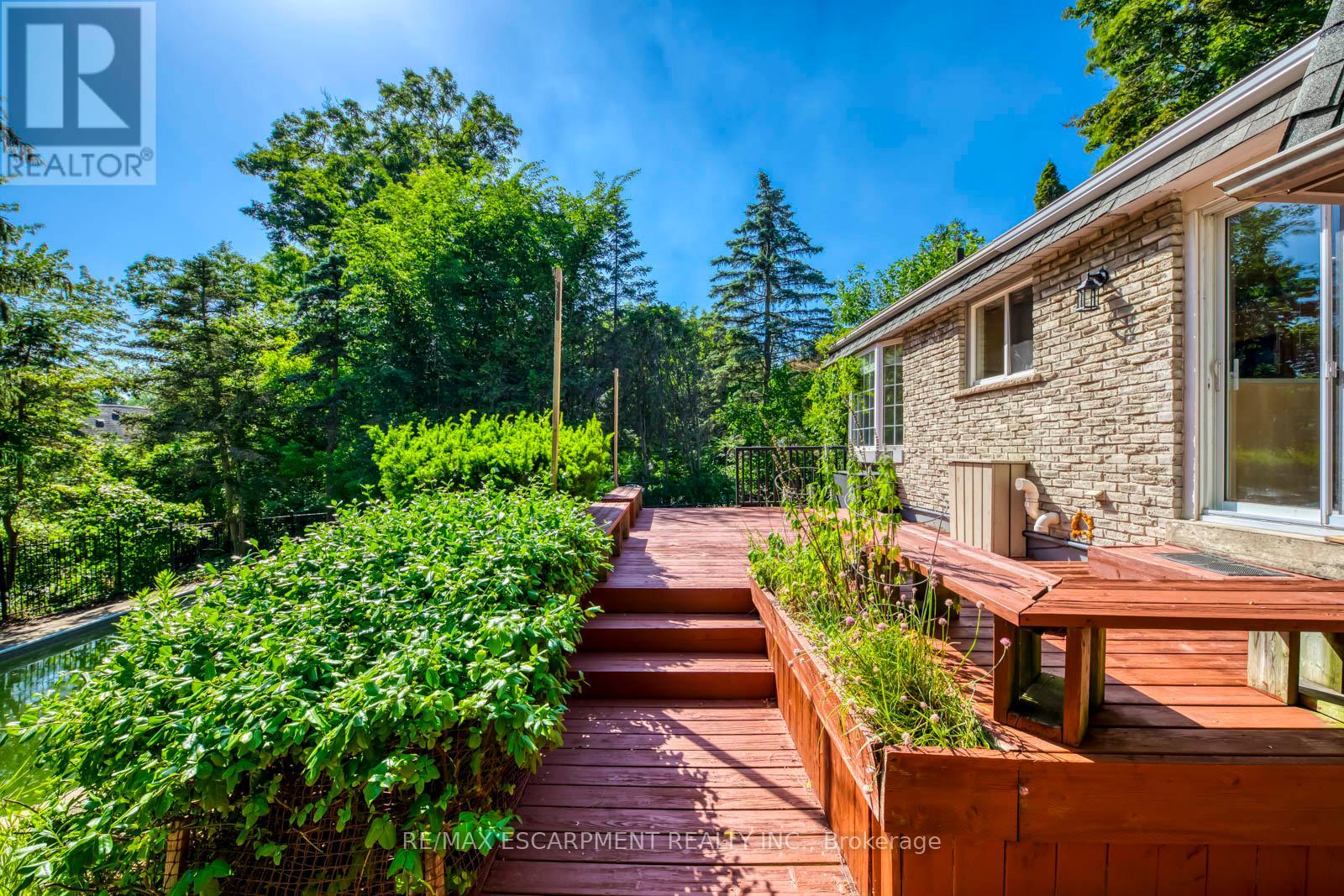 170 Cavendish Court, Oakville, Ontario  L6J 5S2 - Photo 43 - W12535390