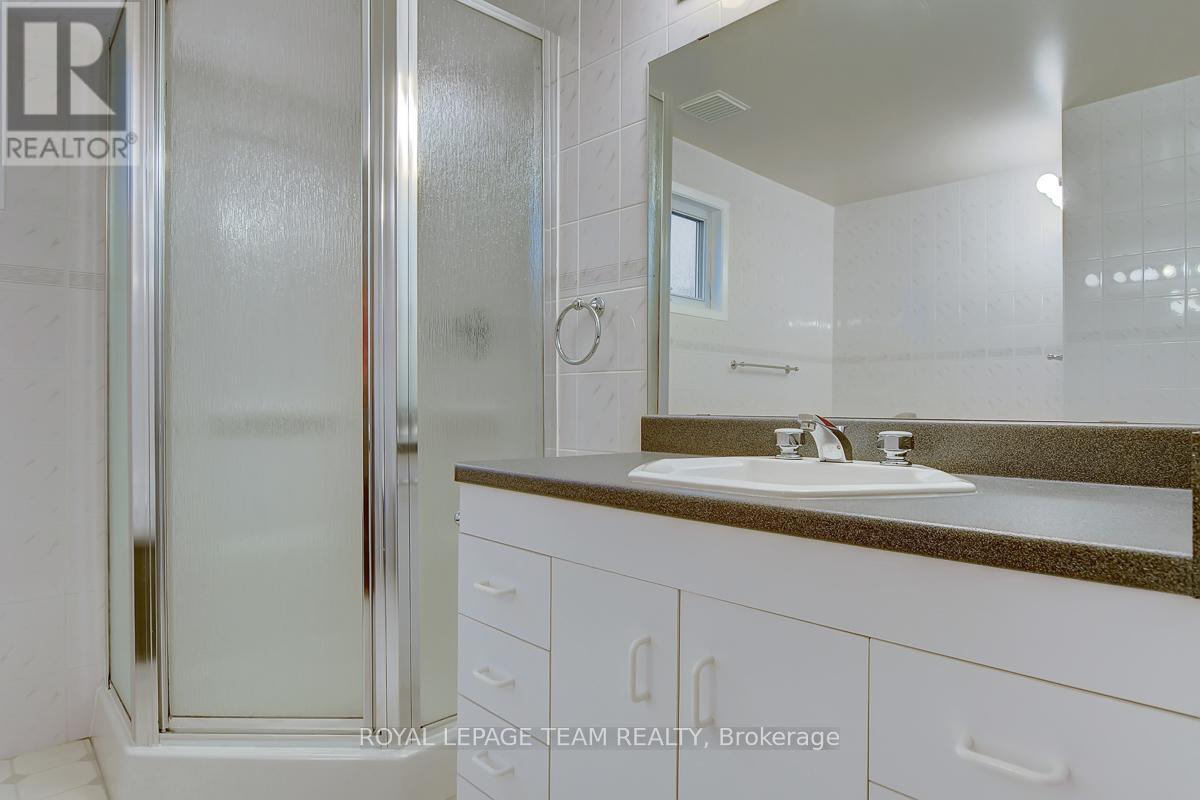 16 Barnstable Drive, Ottawa, Ontario  K2J 1Z6 - Photo 25 - X12476573