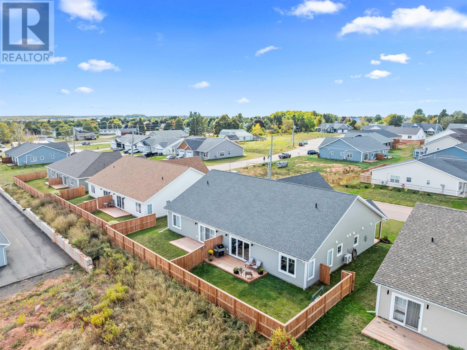 39 Starlite Street, Summerside, Prince Edward Island  C1N 4J3 - Photo 3 - 202528141