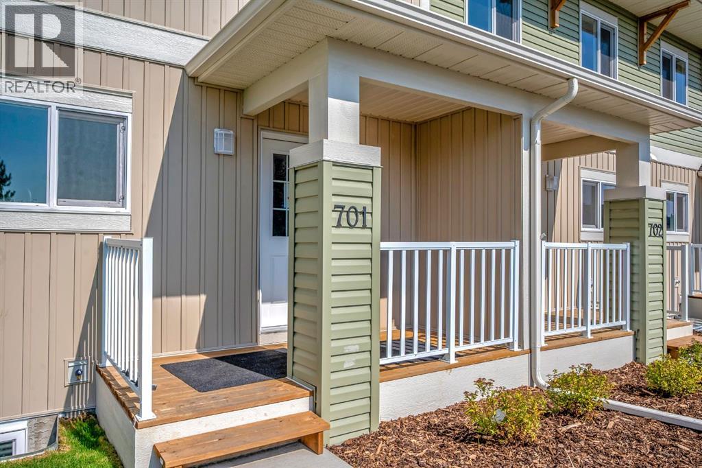 601 Clover Road, Carstairs, Alberta  T0M 0N0 - Photo 4 - A2269163