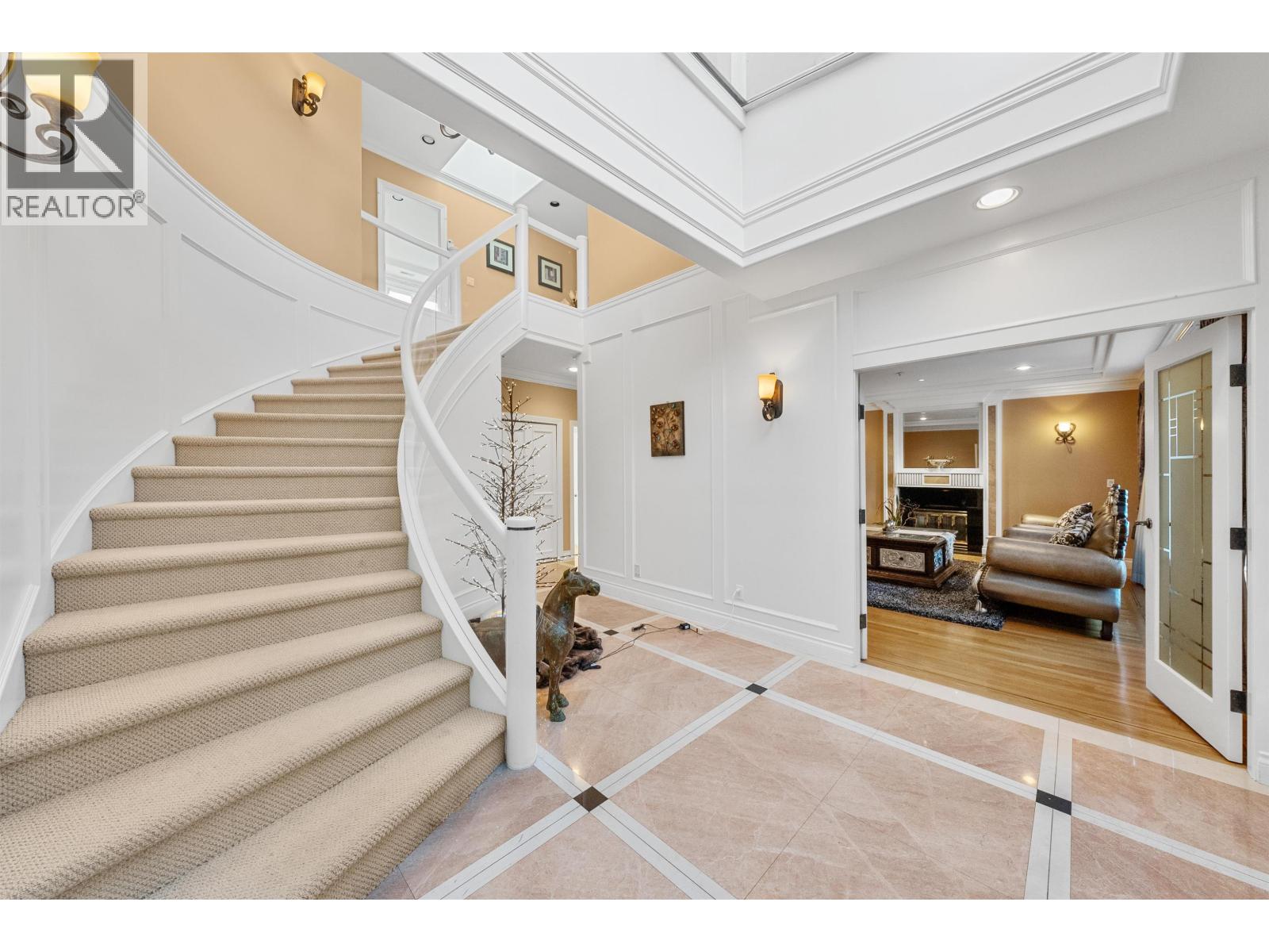 1426 W 48th Avenue, Vancouver, British Columbia  V6M 2P2 - Photo 2 - R3067796