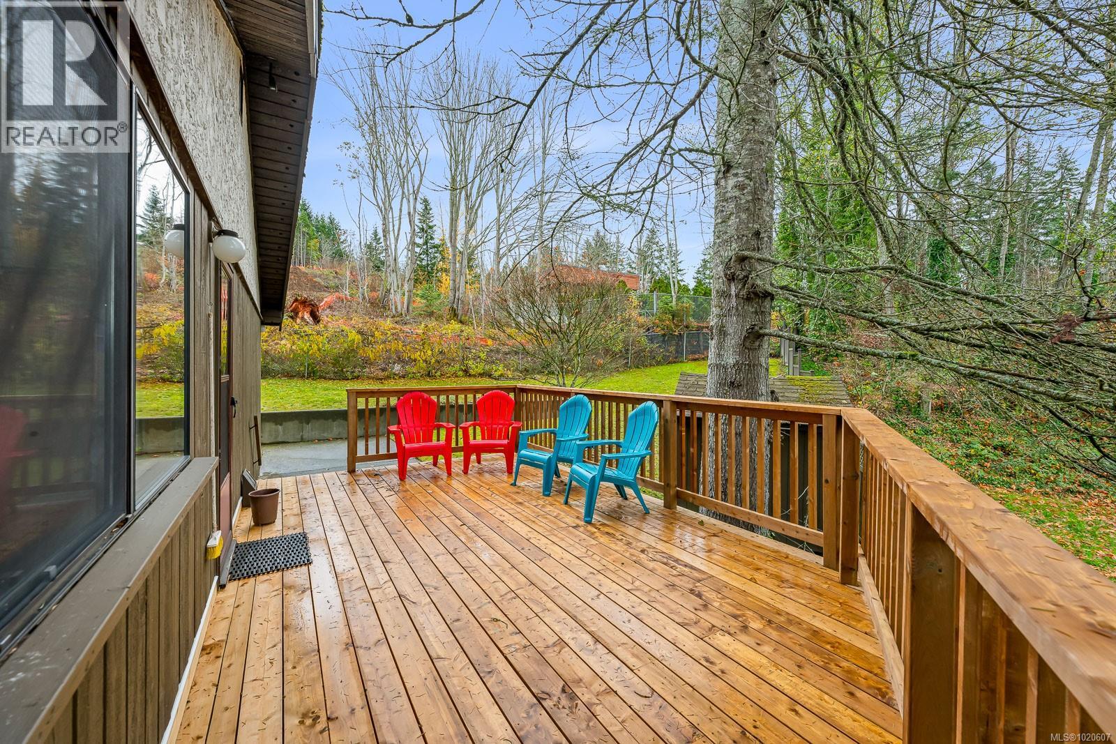 401 Panorama Cres, Courtenay, British Columbia  V9N 6Y7 - Photo 3 - 1020607